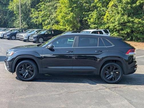 2023 Volkswagen Atlas Cross Sport 2.0T SE w/Technology