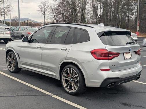 2021 BMW X3 M40i