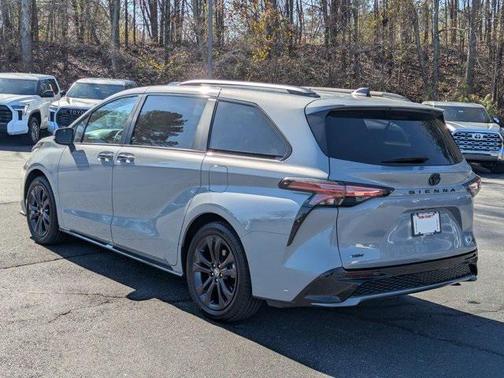 2025 Toyota Sienna XSE 7 Passenger