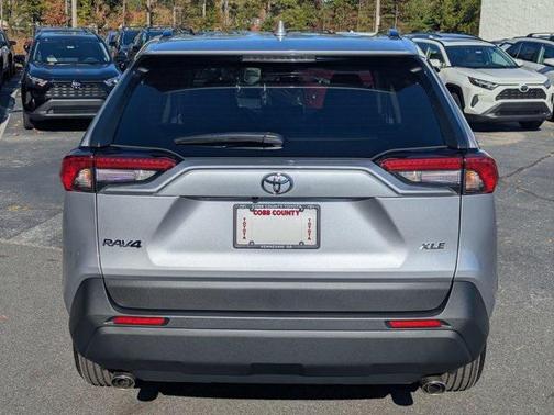 2025 Toyota RAV4 XLE