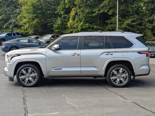 2024 Toyota Sequoia Capstone