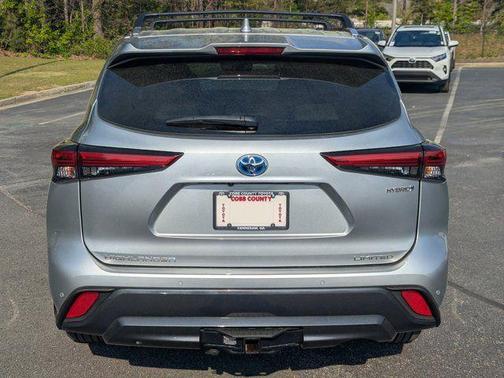 2022 Toyota Highlander Hybrid Limited