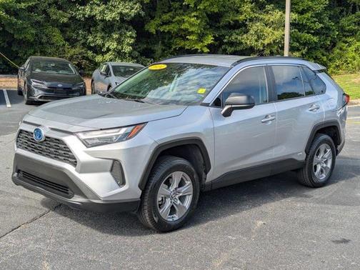 2024 Toyota RAV4 Hybrid SE