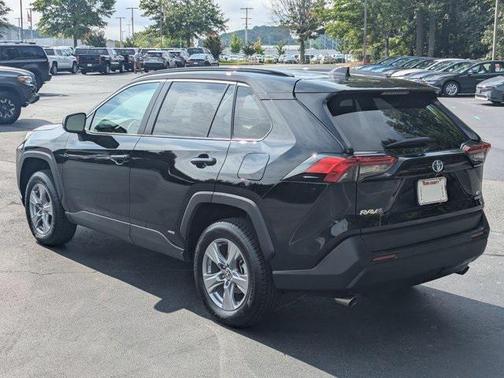 2024 Toyota RAV4 Hybrid LE