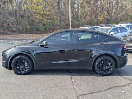 2024 Tesla Model Y Long Range Dual Motor All-Wheel Drive