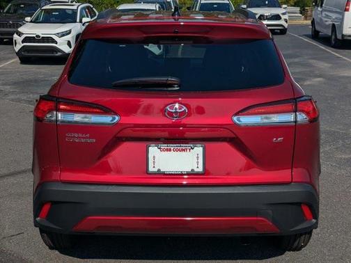 2025 Toyota Corolla Cross LE