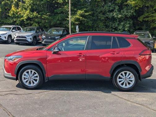 2025 Toyota Corolla Cross LE