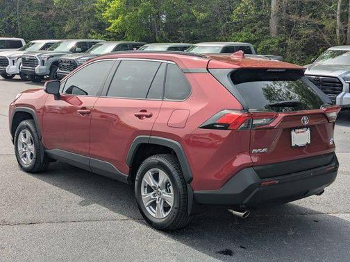 Pearl 2025 Toyota RAV4 XLE