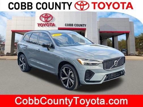 2024 Volvo XC60 Recharge Plug-In Hybrid T8 Ultimate Dark Theme