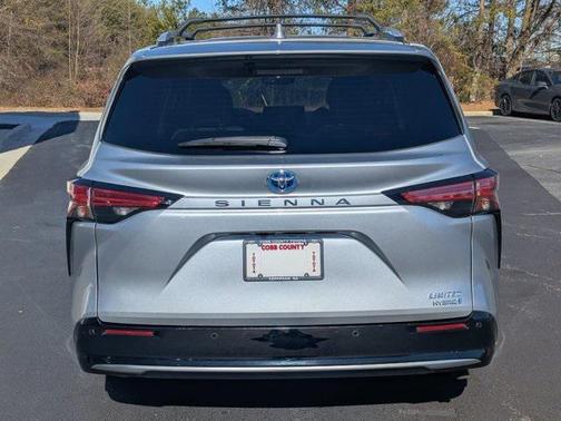 2021 Toyota Sienna Limited 7-Passenger
