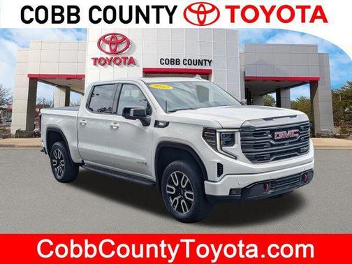 Summit White 2023 GMC Sierra 1500 AT4