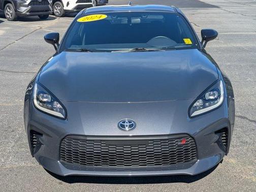 2024 Toyota GR86 Base
