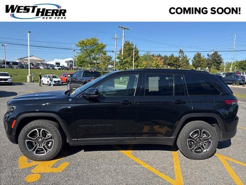2023 Jeep Grand Cherokee 4xe Trailhawk