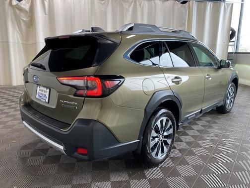 2025 Subaru Outback Touring XT