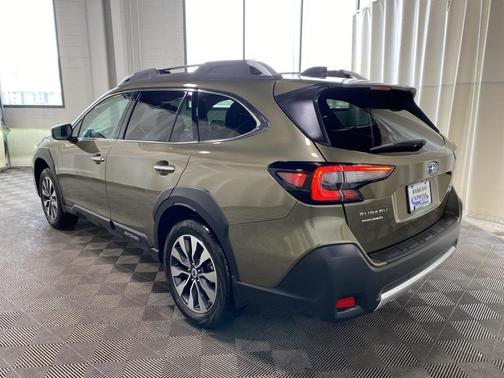 2025 Subaru Outback Touring XT