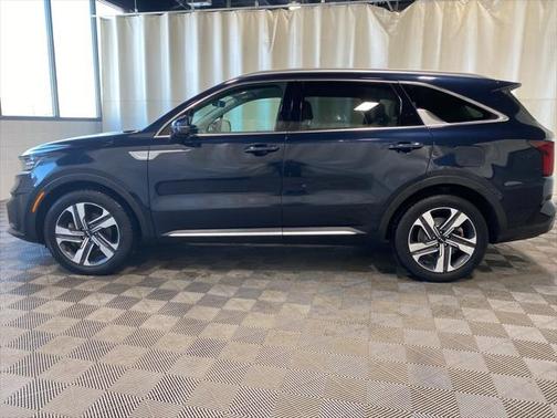 2022 Kia Sorento Plug-In Hybrid SX