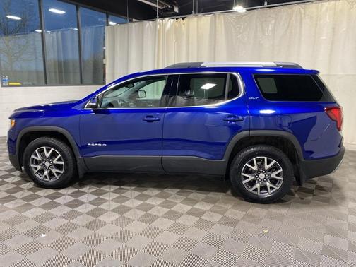 2023 GMC Acadia AWD SLT