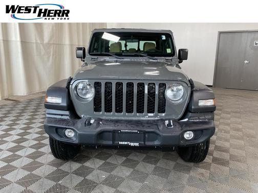 2021 Jeep Gladiator Sport