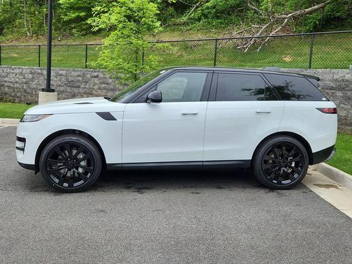 Fuji White 2026 Land Rover Range Rover Sport P360 SE