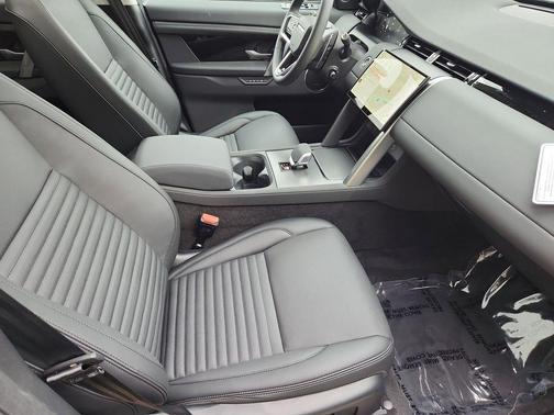 2025 Land Rover Discovery Sport S