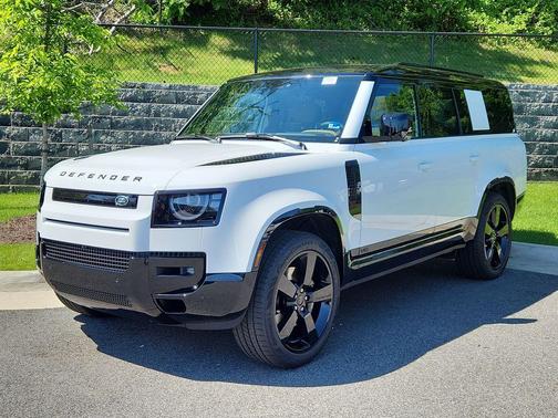 Fuji White 2026 Land Rover Defender P500 V8