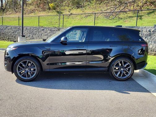 Santorini Black 2023 Land Rover Range Rover Sport SE