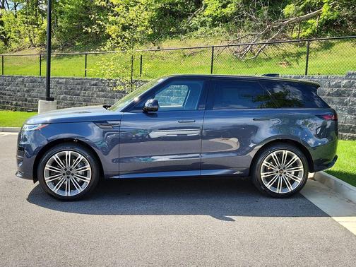 Varesine Blue 2026 Land Rover Range Rover Sport P400 Dynamic SE