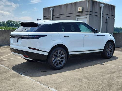 Fuji White 2026 Land Rover Range Rover Velar Dynamic SE