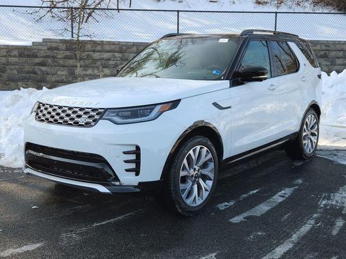 Fuji White 2026 Land Rover Discovery Tempest Edition