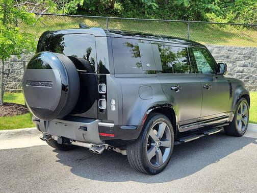 Carpathian Grey 2024 Land Rover Defender P525 Carpathian Edition