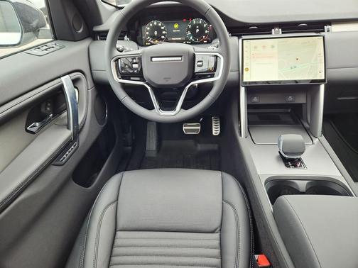 2026 Land Rover Discovery Sport LANDMARK