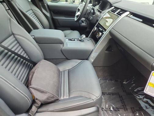 Eiger Grey 2025 Land Rover Discovery P300 S