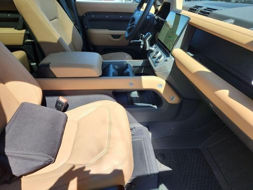 Santorini Black 2026 Land Rover Defender P300 S