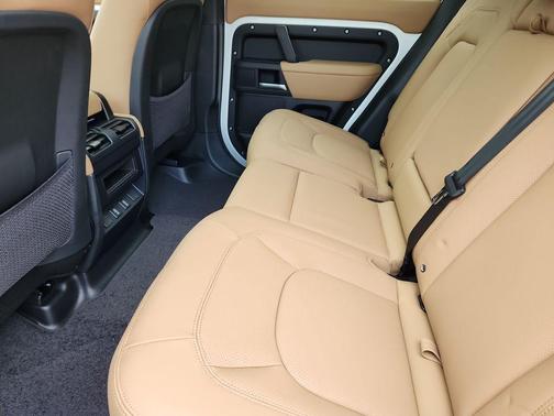 Fuji White 2026 Land Rover Defender 110 S