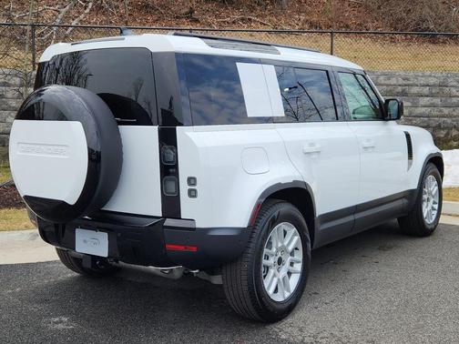 Fuji White 2026 Land Rover Defender 110 S