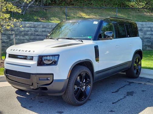 Fuji White 2026 Land Rover Defender P300 S