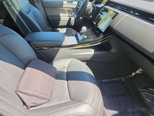 Santorini Black 2025 Land Rover Range Rover Sport P360 SE