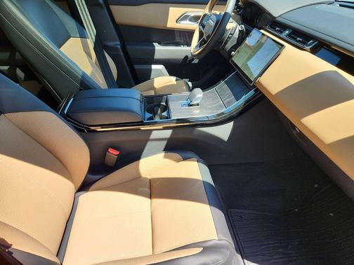Santorini Black 2026 Land Rover Range Rover Velar P400 Autobiography