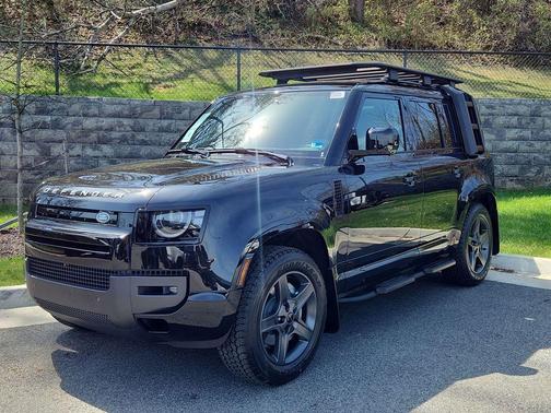 Santorini Black 2026 Land Rover Defender P400 X-Dynamic SE