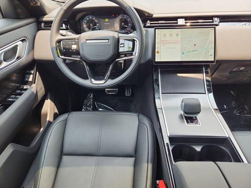 2026 Land Rover Range Rover Velar P250 Dynamic SE