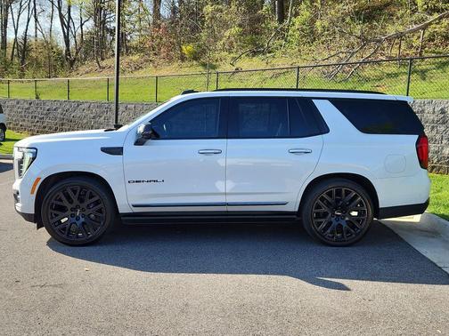 2025 GMC Yukon Denali Ultimate