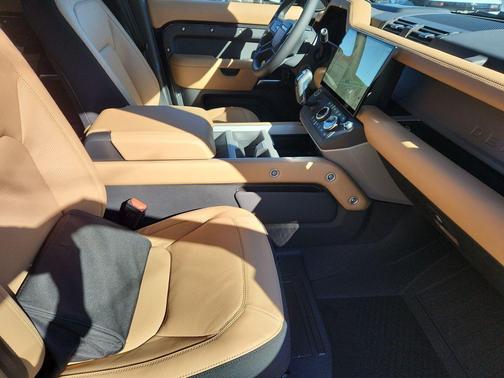 Santorini Black 2026 Land Rover Defender X