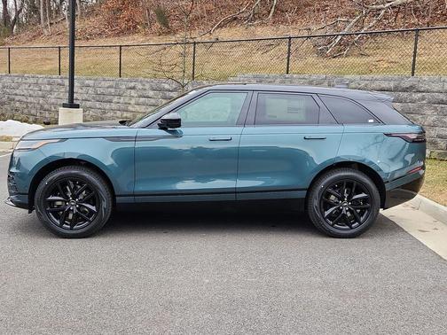 2026 Land Rover Range Rover Velar P250 Dynamic SE