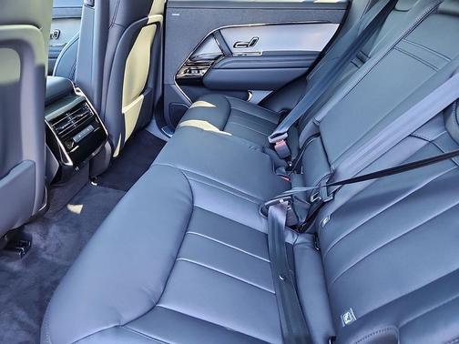 2025 Land Rover Range Rover Sport P360 S