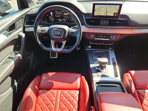 Mythos Black Metallic 2020 Audi SQ5 3.0T Premium