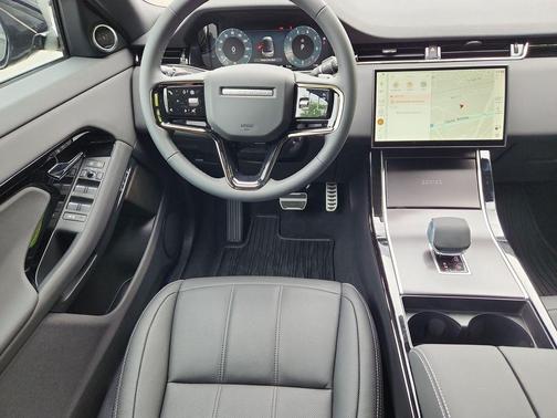 Santorini Black 2026 Land Rover Range Rover Evoque