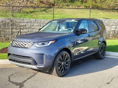 Varesine Blue 2026 Land Rover Discovery S