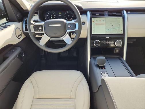 Varesine Blue 2026 Land Rover Discovery S