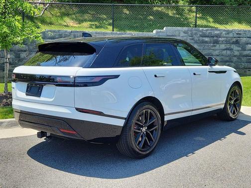 Fuji White 2025 Land Rover Range Rover Velar P250 Dynamic SE