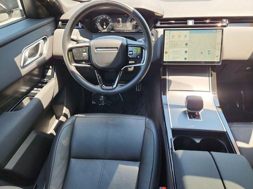 Fuji White 2025 Land Rover Range Rover Velar P250 Dynamic SE